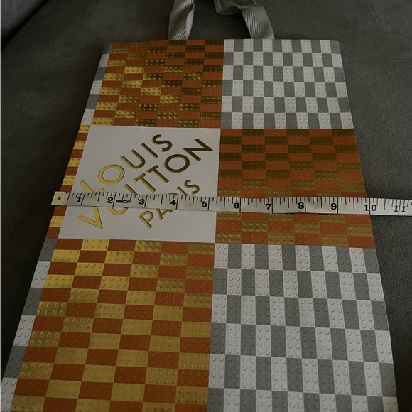 Louis Vuitton Empty Shopping Bag - Picture 7 of 7